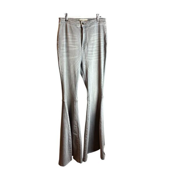 Free People Float On Flare sz 29 in smoke grey (pre-owned EXCELLENT condition) - Picture 2 of 9